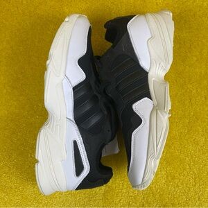 adidas Yung-96 Cloud White Core Black F97177 Size: US M 12